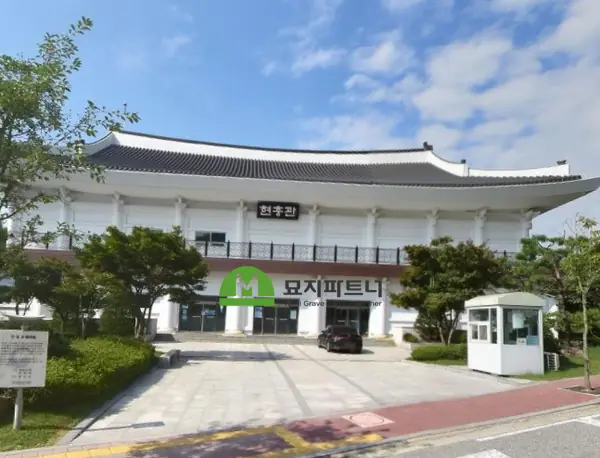 경기 이천 묘지이장 현장 사진 - 무주 묘지이장, 전주 승화원 화장 후 이천호국원까지 당일 안장 가능할까?