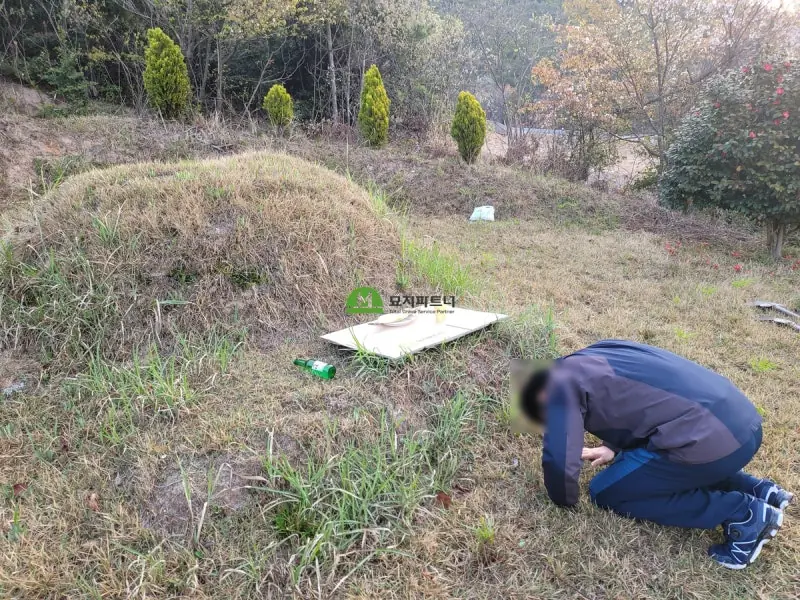 구례 묘지이장 현장 사진 - 구례 묘지이장 빨간색 천의 정체와 용도는...?