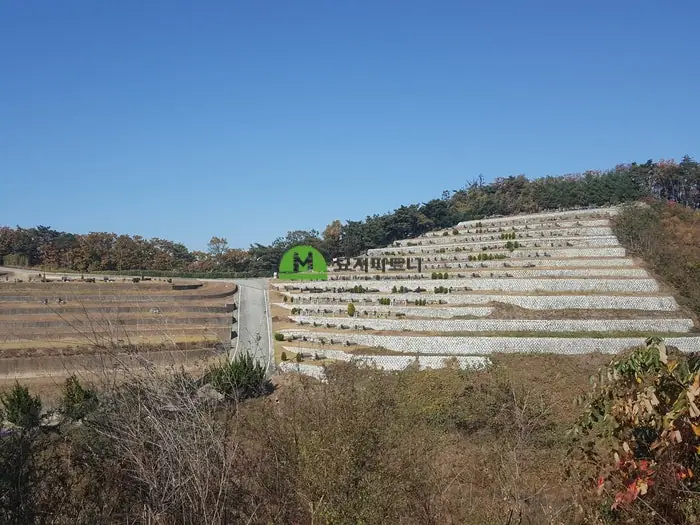 김제 묘지이장 현장 사진 - 김제 윤달 산소이장 벌초 관리의 문제 전문업체의 묘지이장